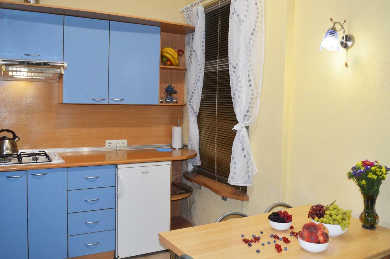 Owl Home Odessa Cozy Spacious Apartment In A Quiet Center Between Deribasovskaya And Privoz Ngoại thất bức ảnh